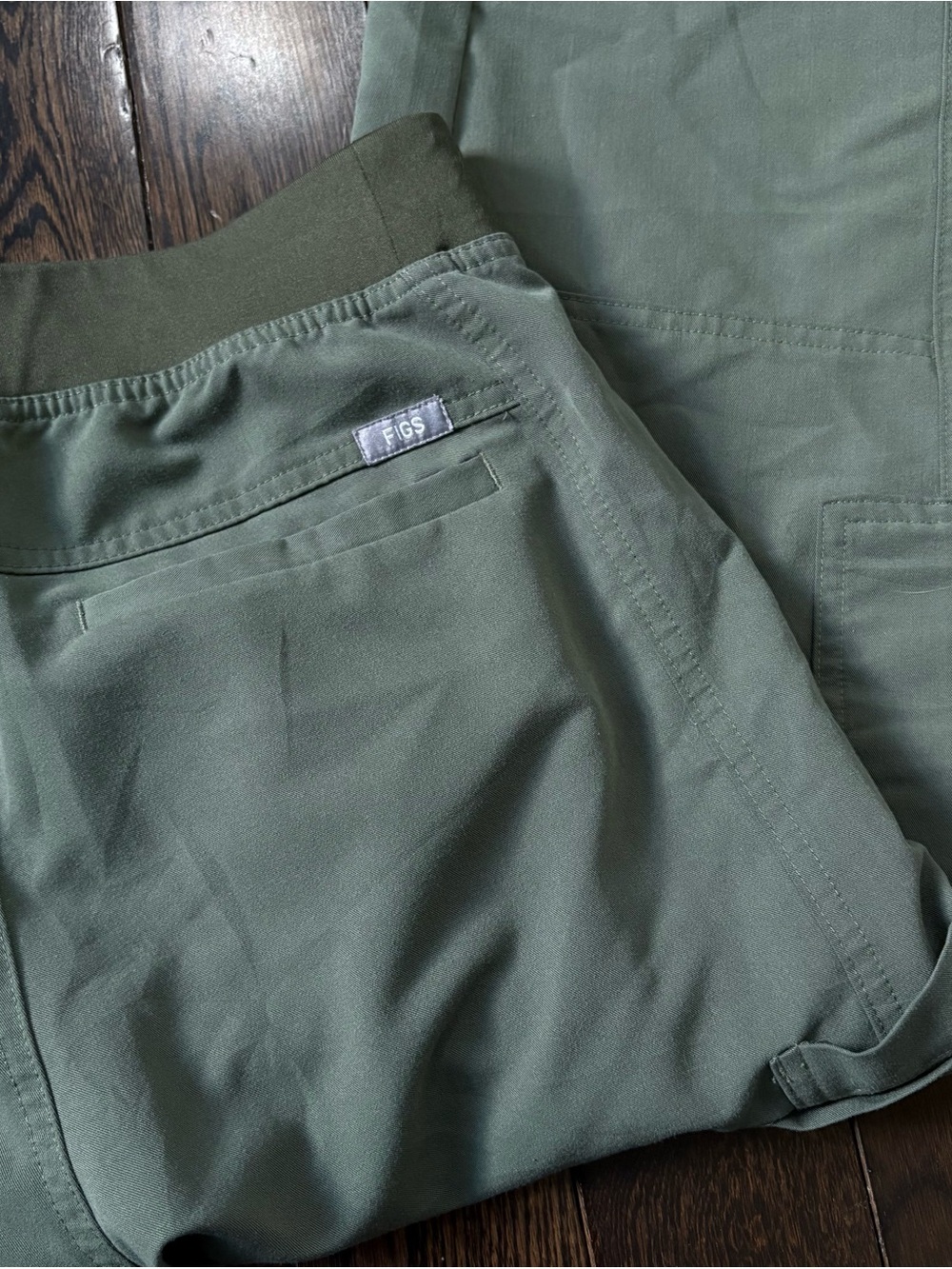 FIGS Scrub Cargo Pant size small - Picture 6 of 8